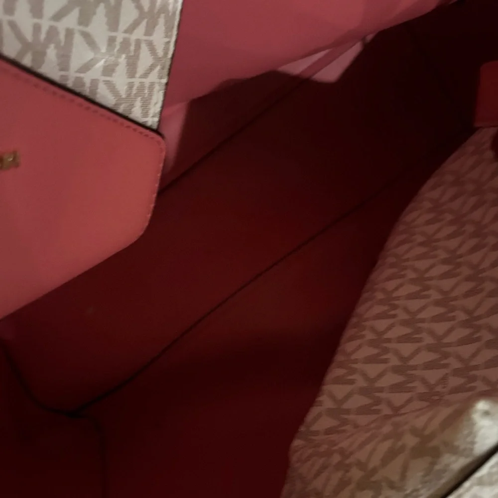 Michael Kors Vibrant Pink Tote with detachable clutch and makeup bag with strap. - Picture 5 of 12